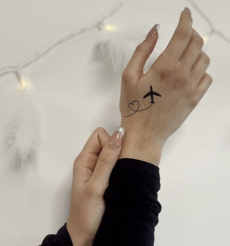 Tattoo Lovely noirs et blancs