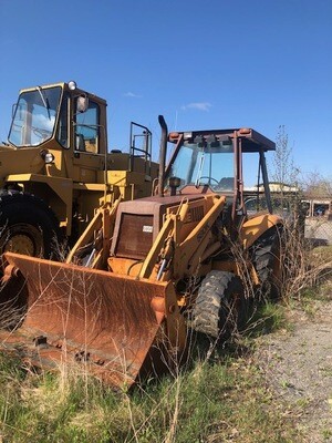 Case 580K Paving Tractor