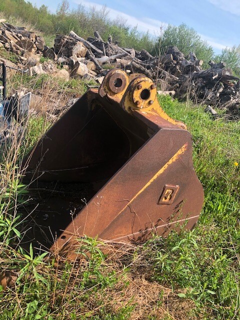 Balderson 43&quot; Bucket