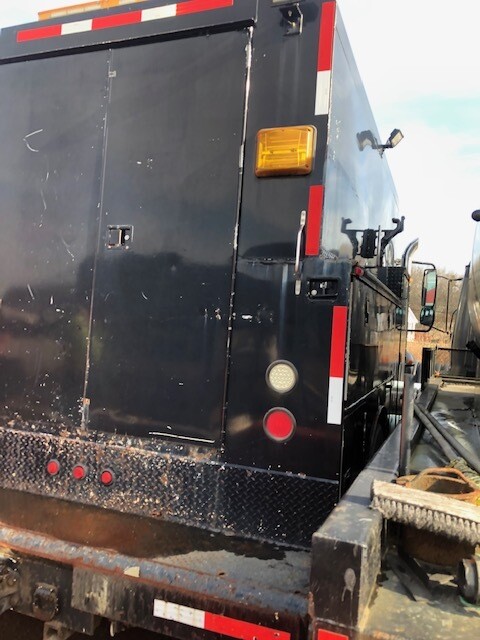 International 300 Utility Truck