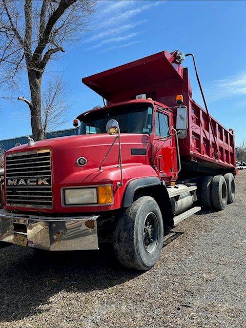 Mack CL713 Dump Truck