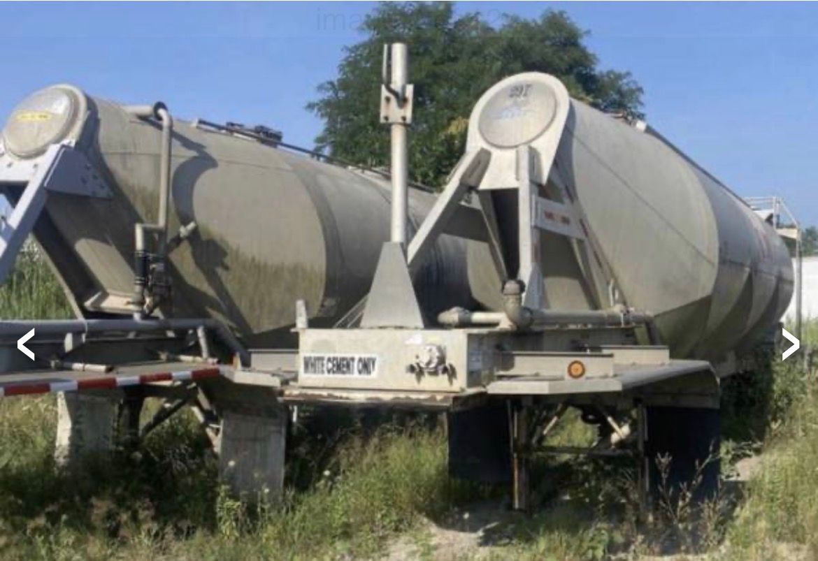Tremcar, Freuhauf and J &amp; L Concrete Trailers