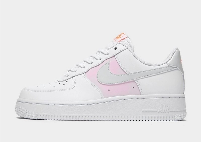 Nike Air Force 1 07 LV8