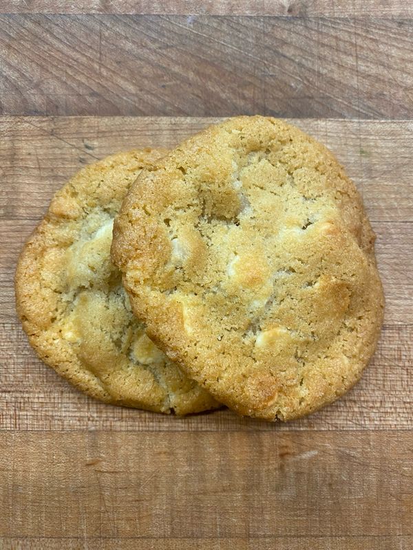 White Chocolate Macadamia Nut Cookies (6)