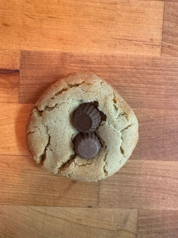 Peanut Butter Cup Cookies (6)