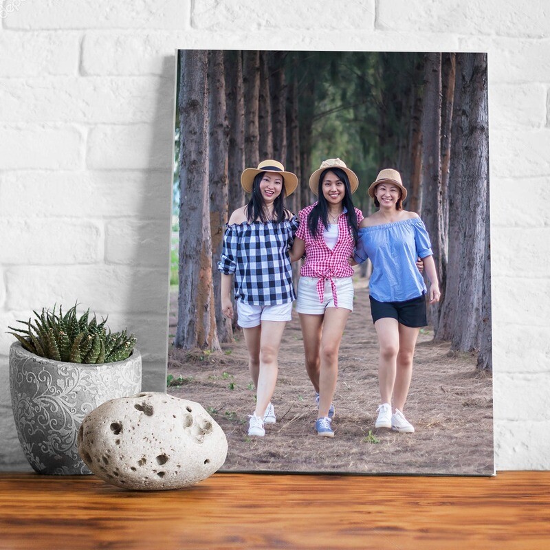 Canvas Frame (White Border) - 10&quot; x 15&quot;