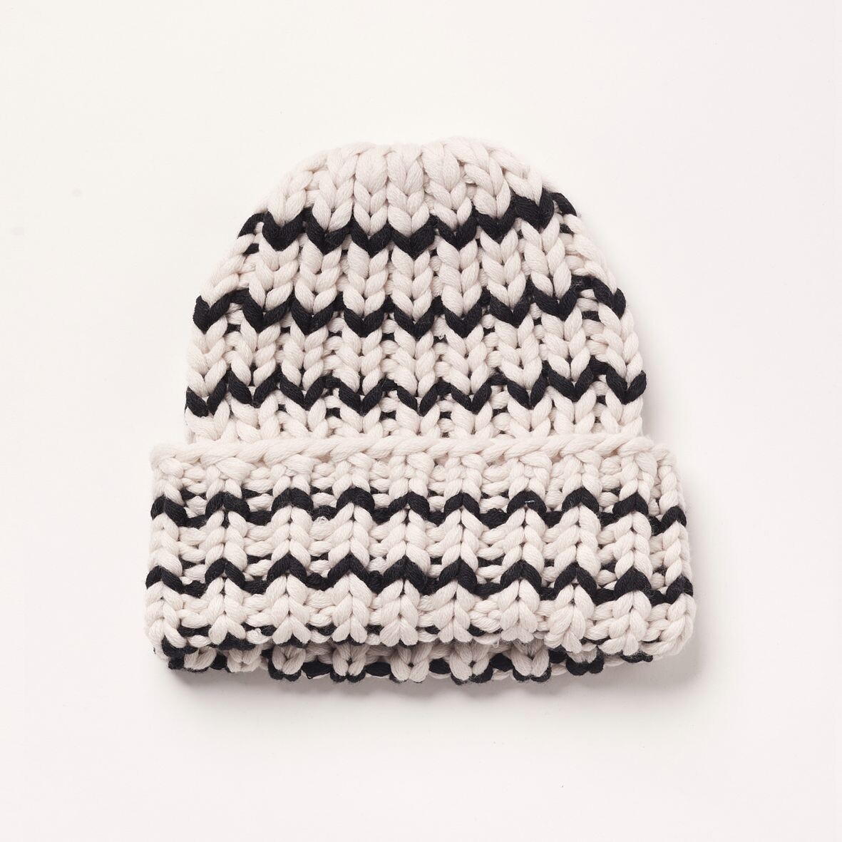 Handstrick-Mütze JANE striped, Farbe: winter white