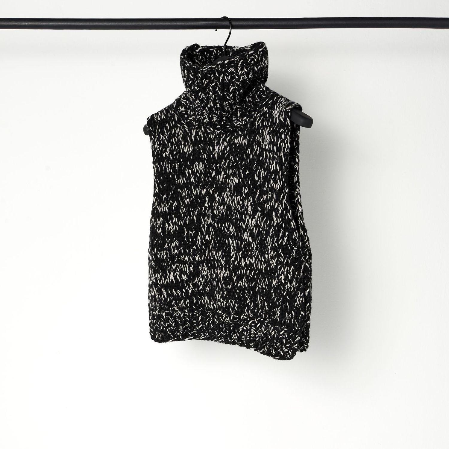Handstrick-Slipover POLLY méliert, Farbe: schwarz/ecru, Größe: XS/S, Material: 100% Babymerino