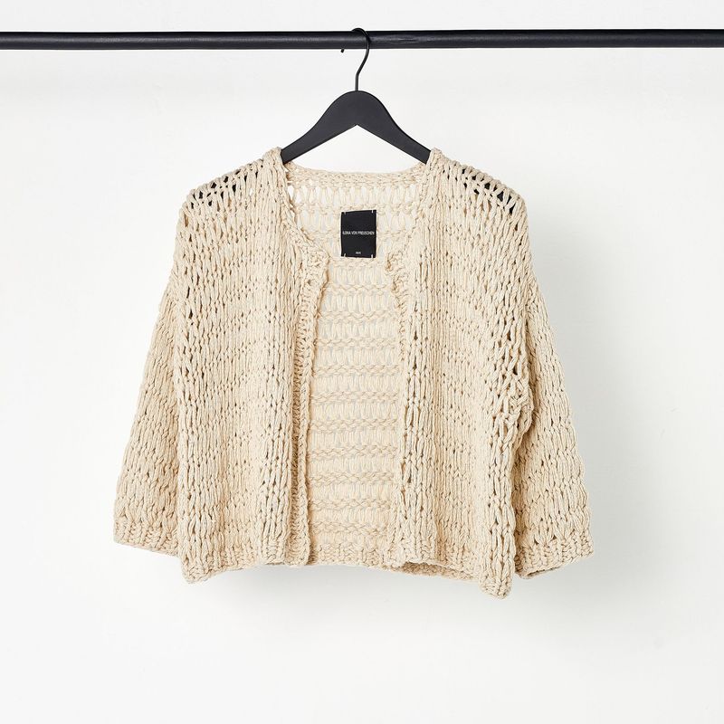 Handstrick-Cardigan MANOU