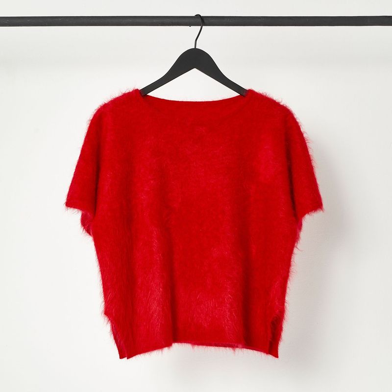 FURRY TOP aus gebürstetem Kaschmir FURRY TOP aus gebürstetem Kaschmir