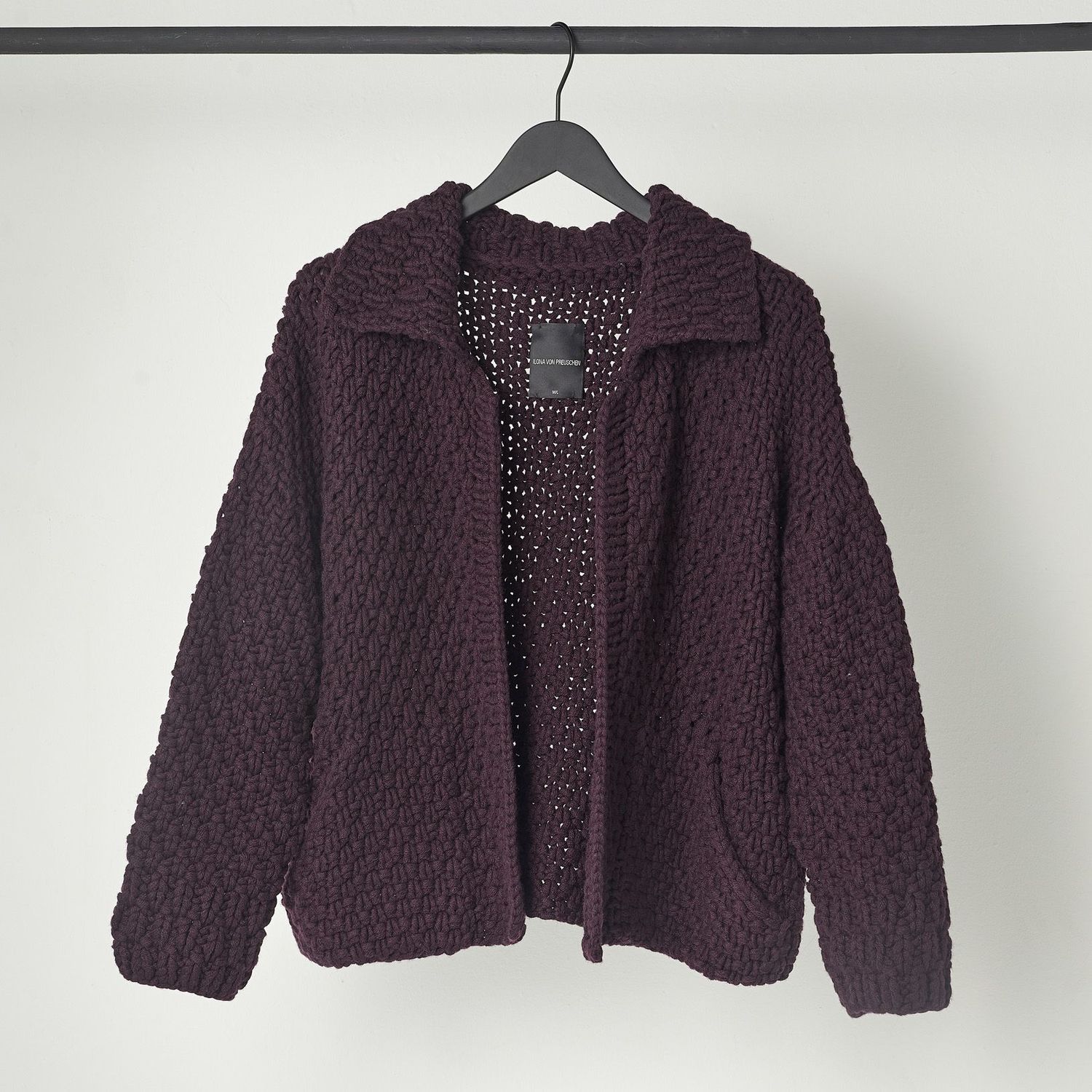 Handstrick-Cardigan HELEN CARDIGAN Handstrick-Cardigan HELEN CARDIGAN, Größe: M/L, Farbe: aubergine