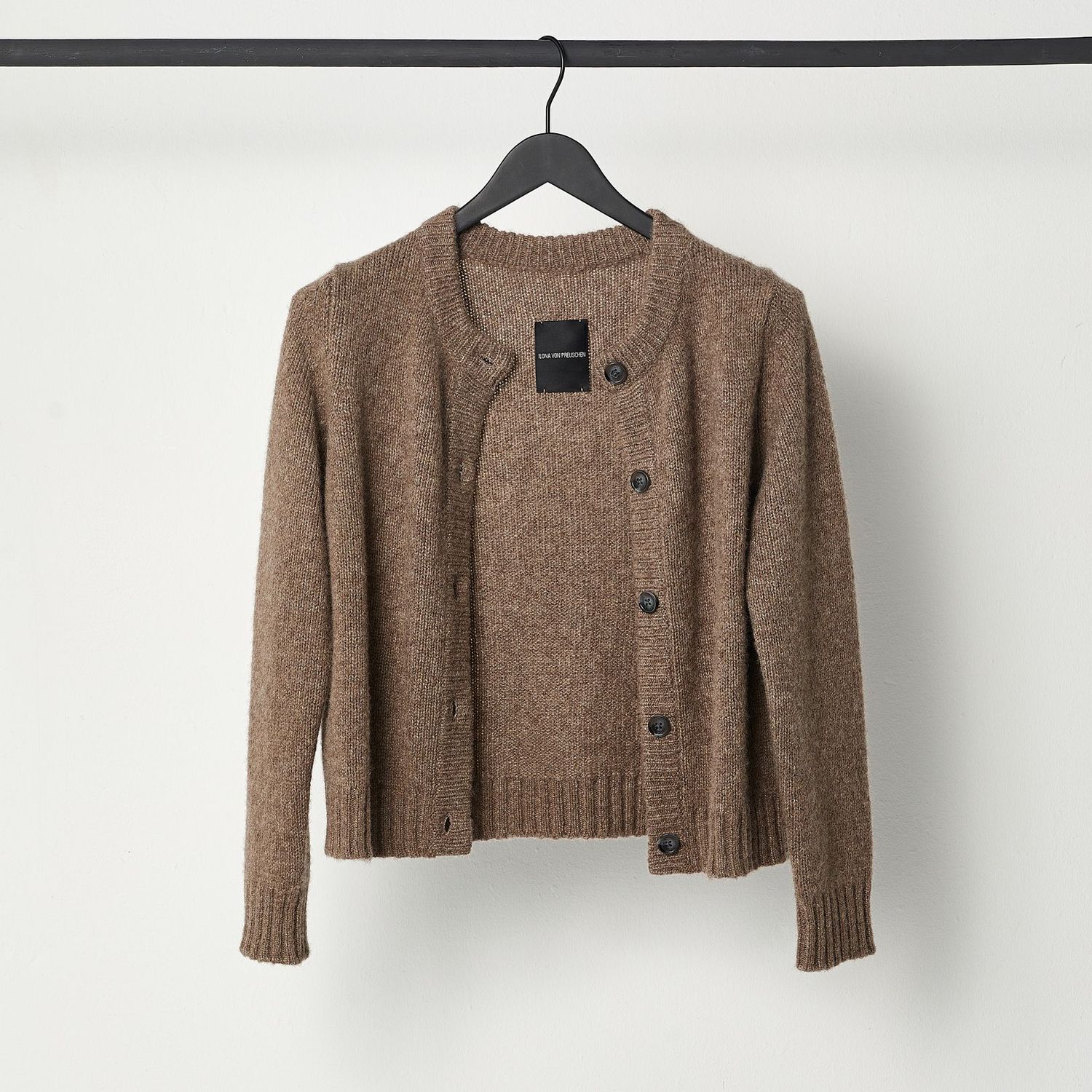 SARA CARDIGAN aus Kaschmir/Seide SARA CARDIGAN aus Kaschmir/Seide, Farbe: haselnuss, Größe: M/L