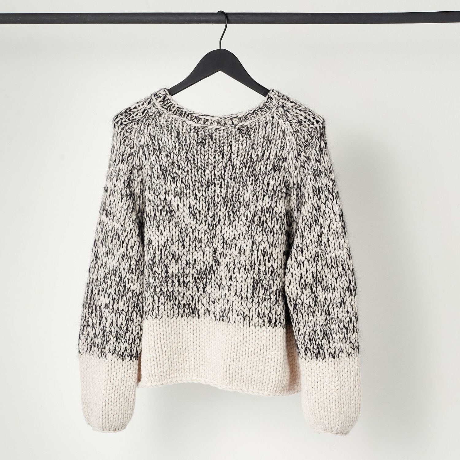 Handstrick-Pullover JENNY SWEATER Handstrick-Pullover JENNY SWEATER, Farbe: ecru/schwarz, Größe: M/L