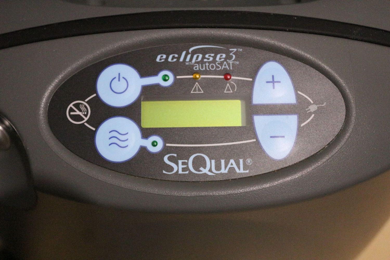 SEQUAL ECLIPSE 5 OXYGEN CONCENTRATOR With AUTOSAT, 4 Batteries, Rental agreement