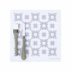 Oh Sew Clean Brush and Cloth Kit