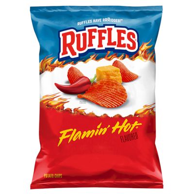 Ruffles Flamin&#39; Hot Flavoured Potato Chips