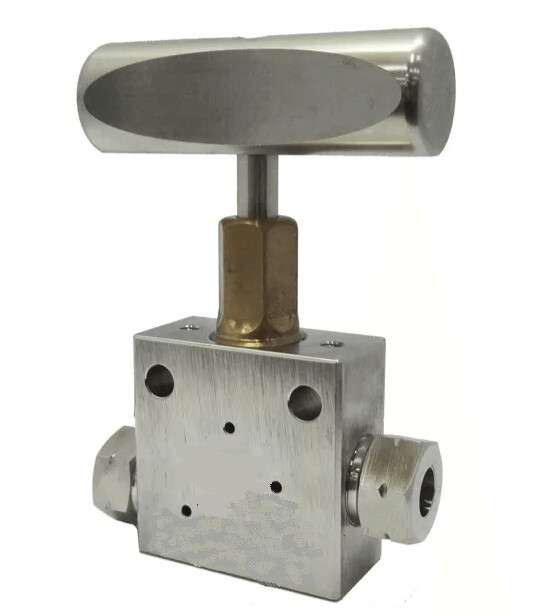 2-Way Straight Needle Valve 1/4 HP Female (AISI 316) Max Working Pressure 60.000 PSI c/w tube compression fittings