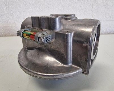 Hy-Pro Spin On Head Assembly 1 1/4 BSPT, 25PSI Bypass c/w Visual Sliding Indicator
