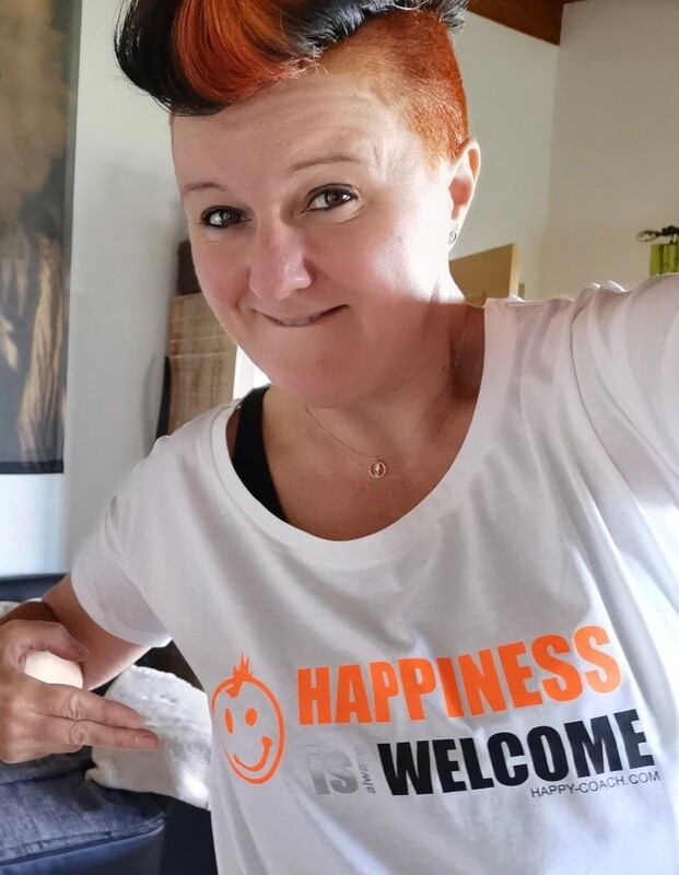 04 - 7. HAPPINESS IS ALWAYS WELCOME
- POSITIVE STATEMENT Shirt, verschiedene Motive