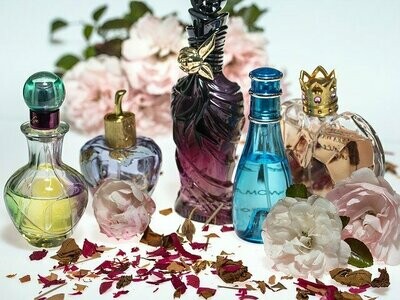 PARFUMS