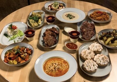 ĢIMENES KASTE 4 vai 2 personām (Cena norādīta produktu saņemot uz vietas Rest Garšotavā. Par papildus piegādes summu vienosimies ar Jums)!
Kasti iespējams iegādāties katru nedēļas dienu! ĢIMENES KASTE 4 vai 2 personām (Cena norādīta produktu saņemot uz vietas Rest Garšotavā. Par papildus piegādes summu vienosimies ar Jums)!
Kasti iespējams iegādāties katru nedēļas dienu!
