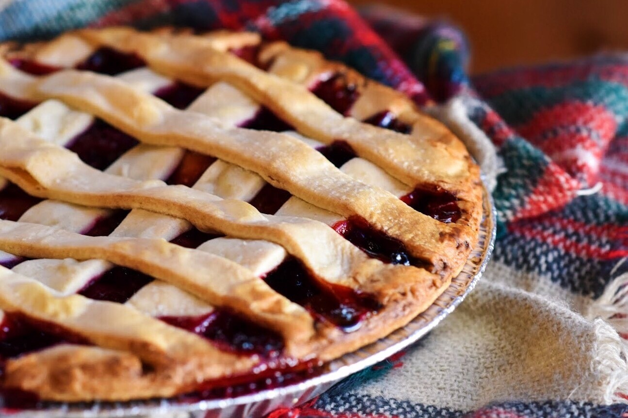 10" Cherry Pie - Fresh 10" Cherry Pie - Fresh