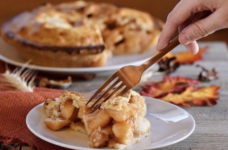 10" Apple Pie - Fresh