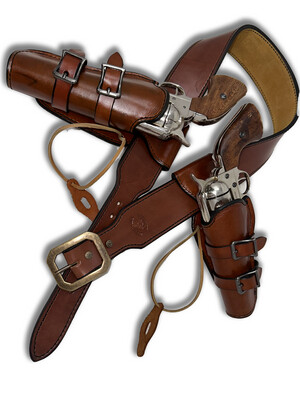 Red Dead Redemptions 2 inspired Author Morgan Holsters
