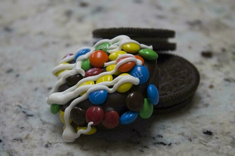 Loaded M&M Oreos