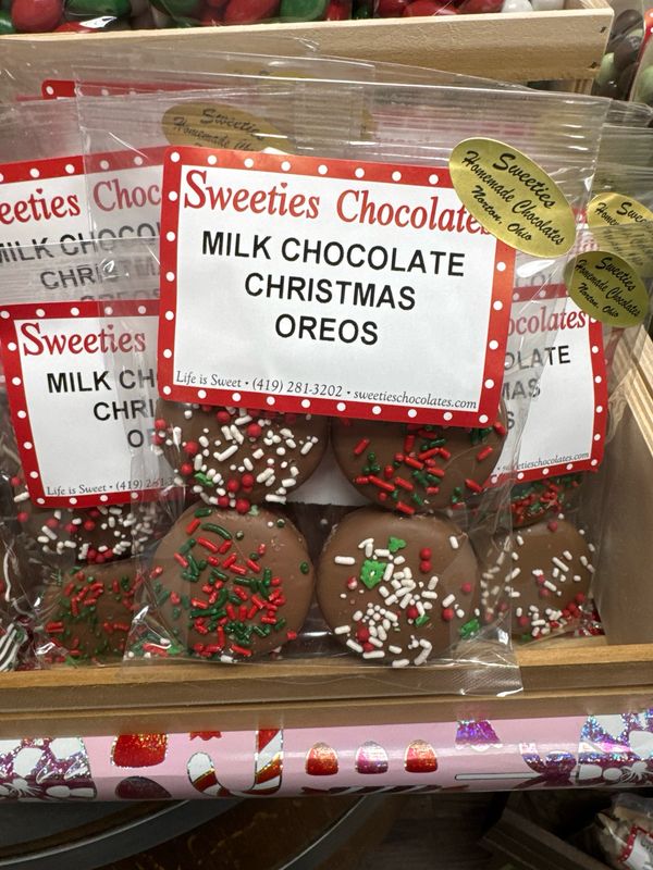 Milk Chocolate Christmas Oreos