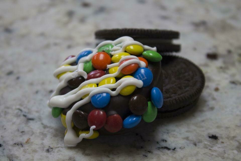 Loaded M&M Oreos
