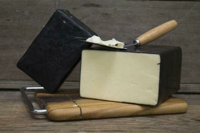 Australian Vintage Cheddar Cheese (Black Diamond 2 Year) Australian Vintage Cheddar Cheese (Black Diamond 2 Year)
