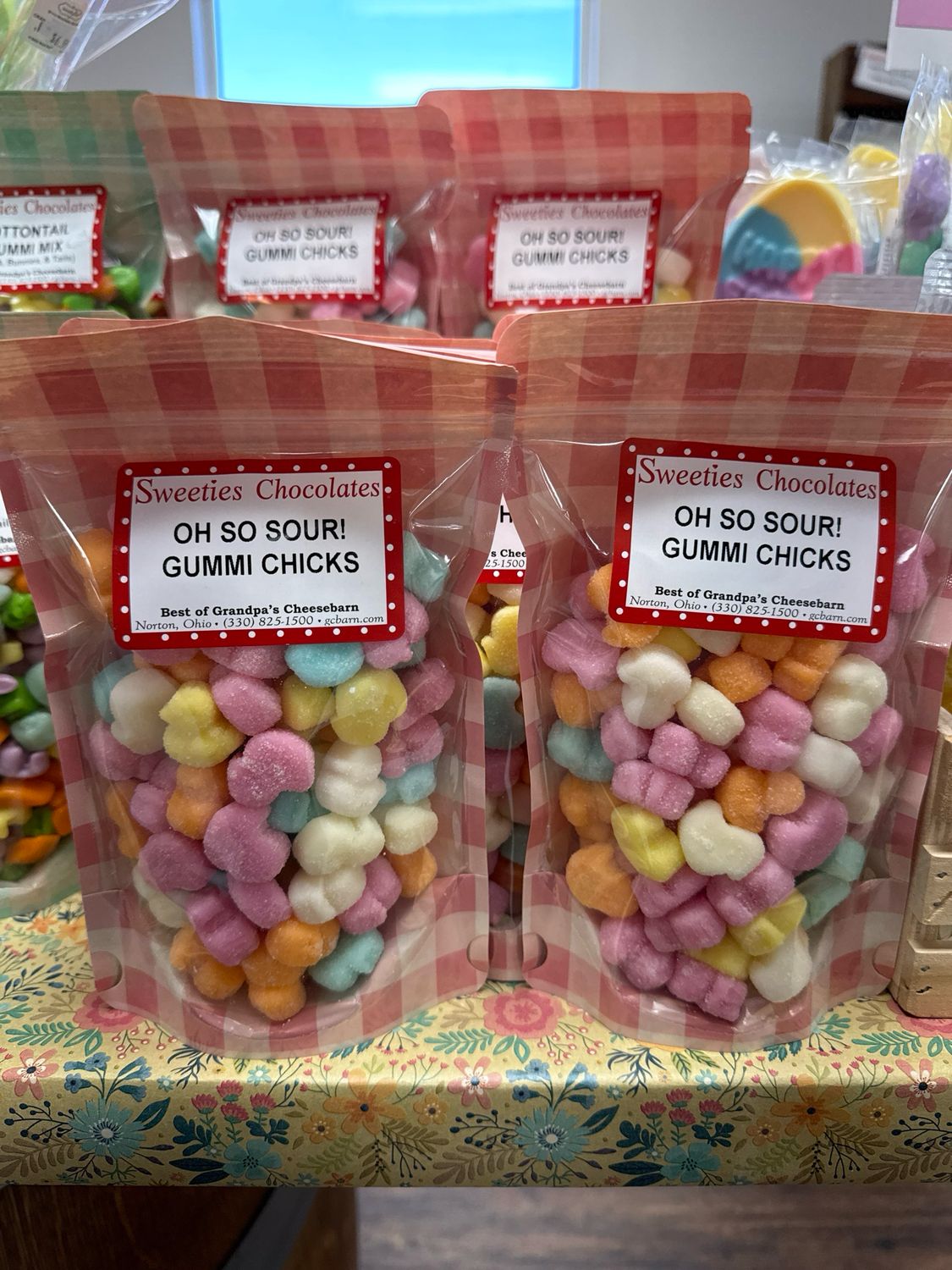 Oh So Sour Gummi Chicks