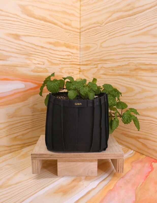 Pleat Pot - Wide Pleat