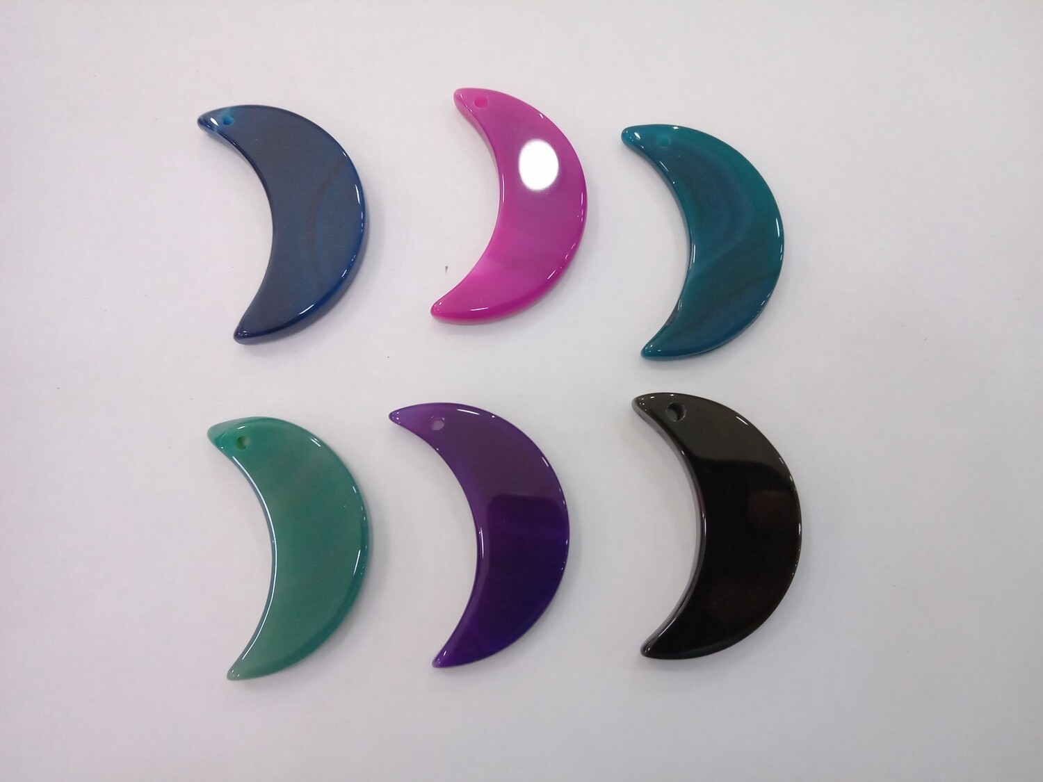 Ágata perforada luna