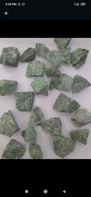 Zoizita en bruto por 100grs