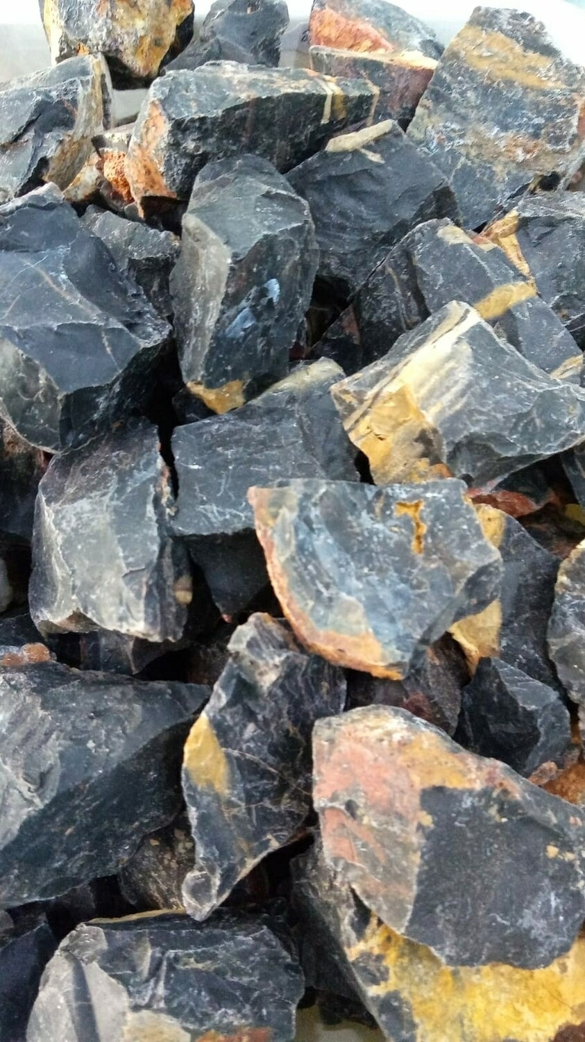 Onix negro en bruto por 100grs