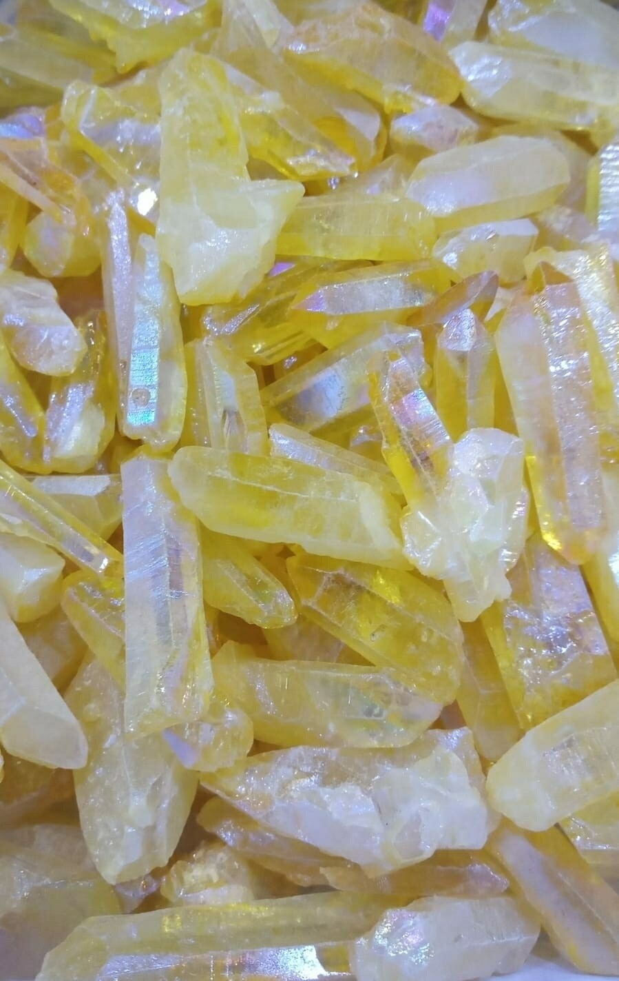 Cuarzo Aqua aura amarillo por 50grs