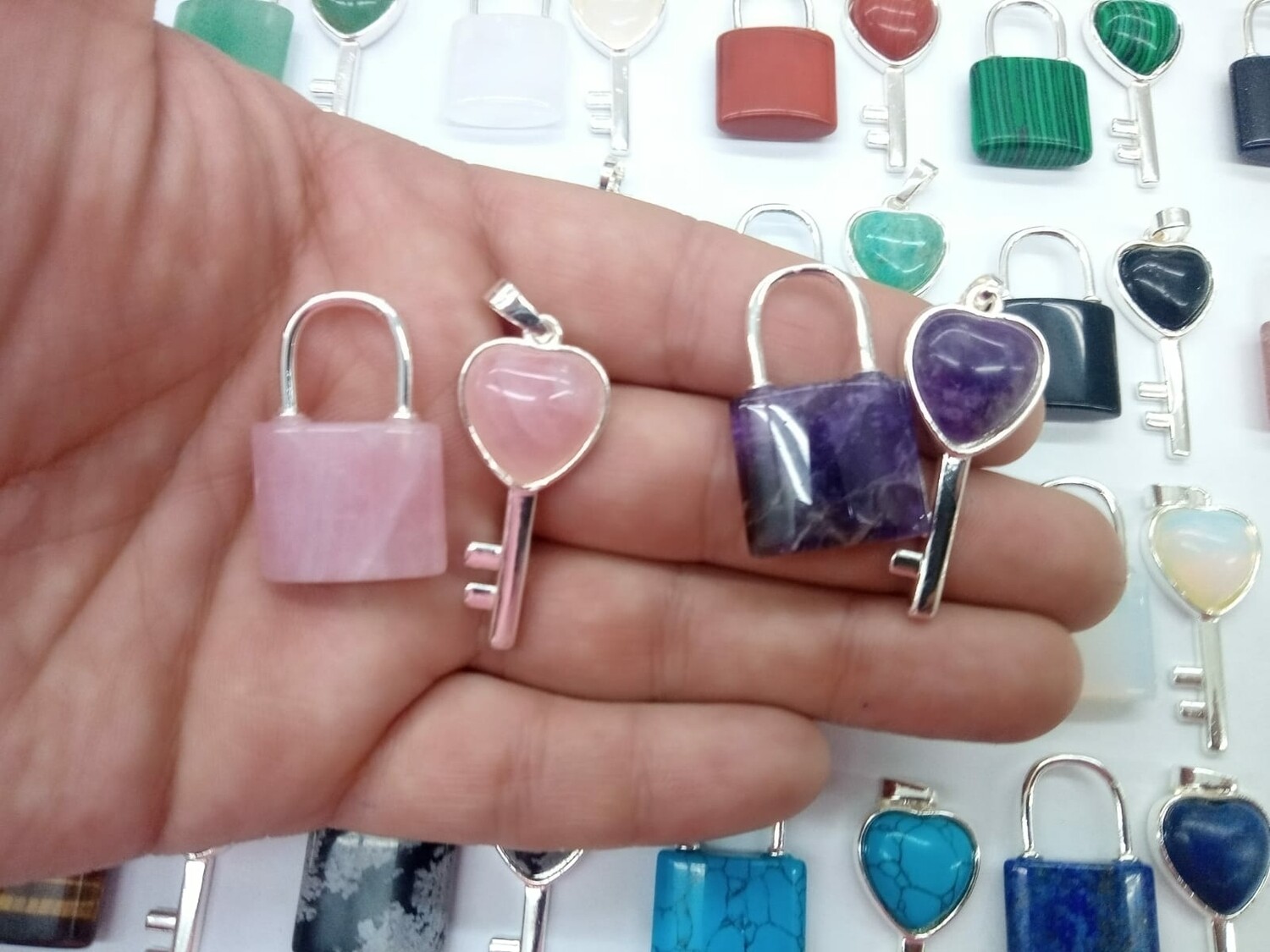 Dije candado con llave