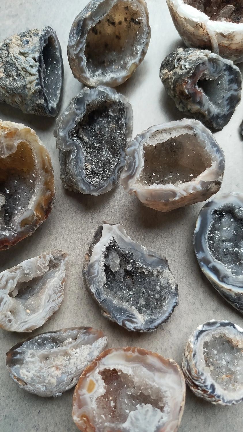 Geodas de agatas por 100grs