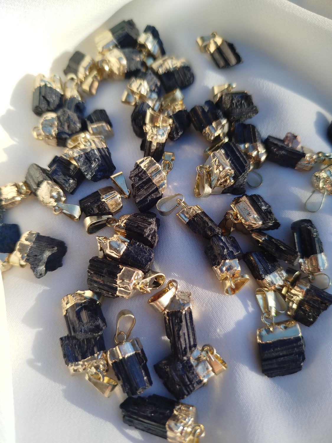 Turmalinas mini con baño dorado
