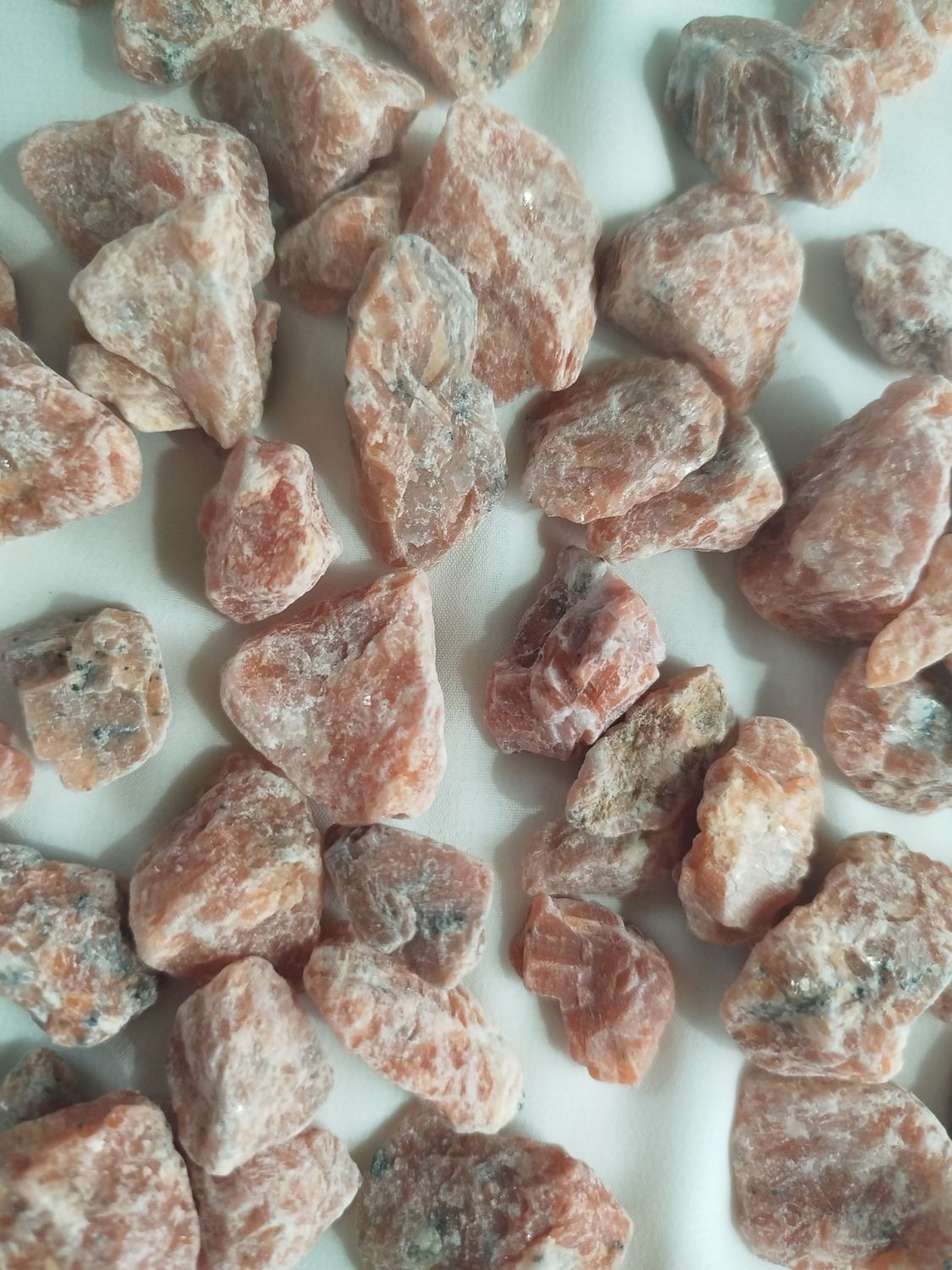 Calcita naranja en bruto por 100grs