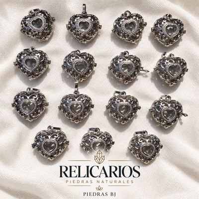 •Relicarios