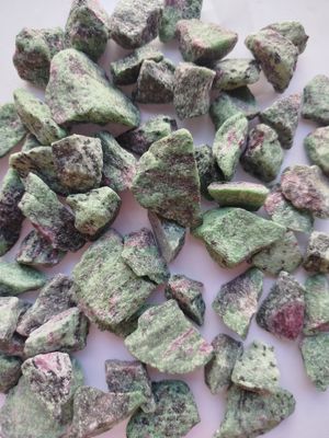 Zoizita en bruto por 100grs