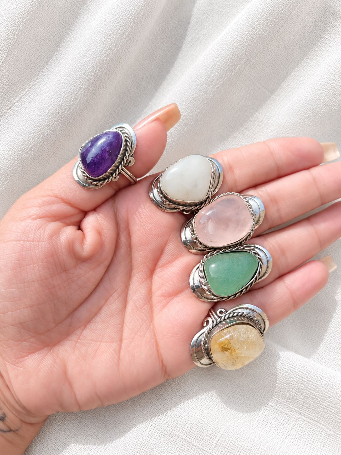 Anillos alpaca con piedra rolada 