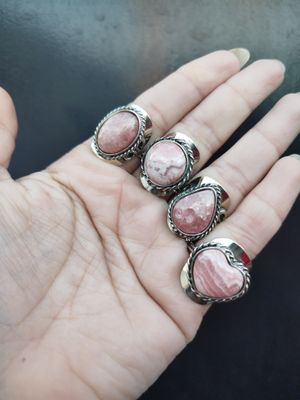 Anillo alpaca rodocrosita con cabujon 