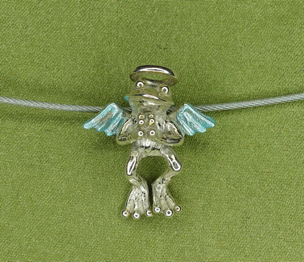 Engelfrosch, Anhänger