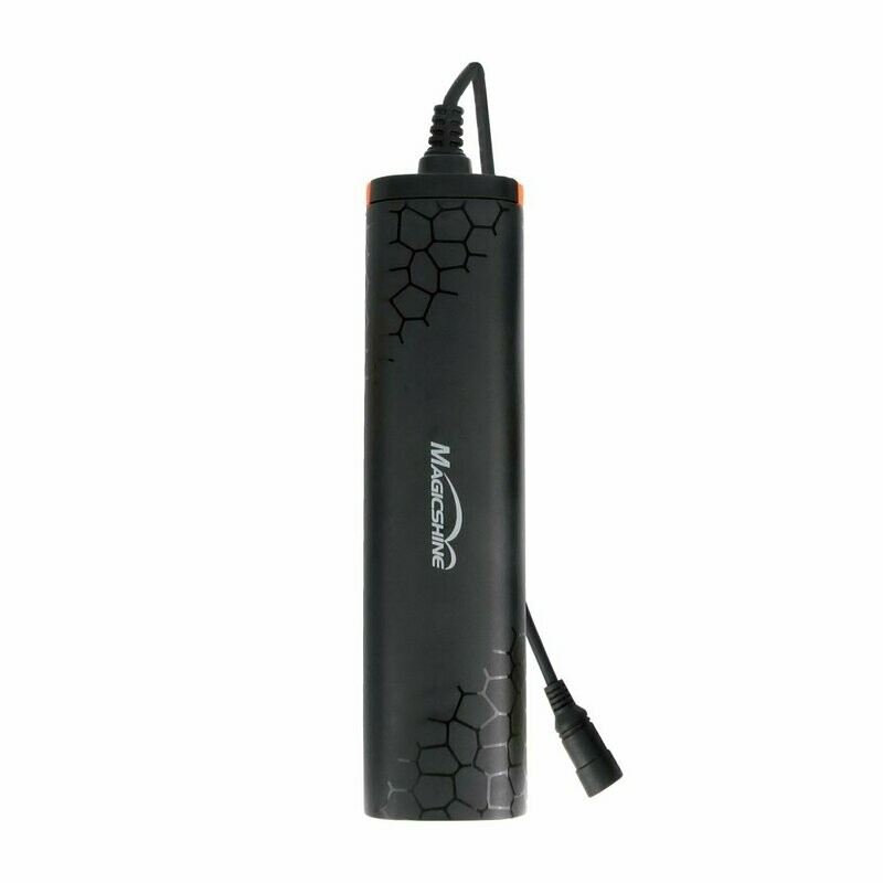 MJ 6116C USB Akku mit Powerbank-Funktion, 6.7 Ah, 270g MJ 6116C USB Akku mit Powerbank-Funktion, 6.7 Ah, 270g