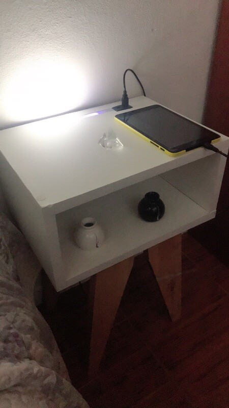 Smart bedside table