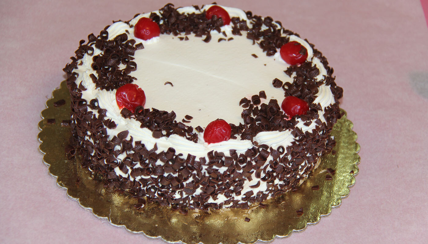 Black Forest Cake(2lb) - Eggless